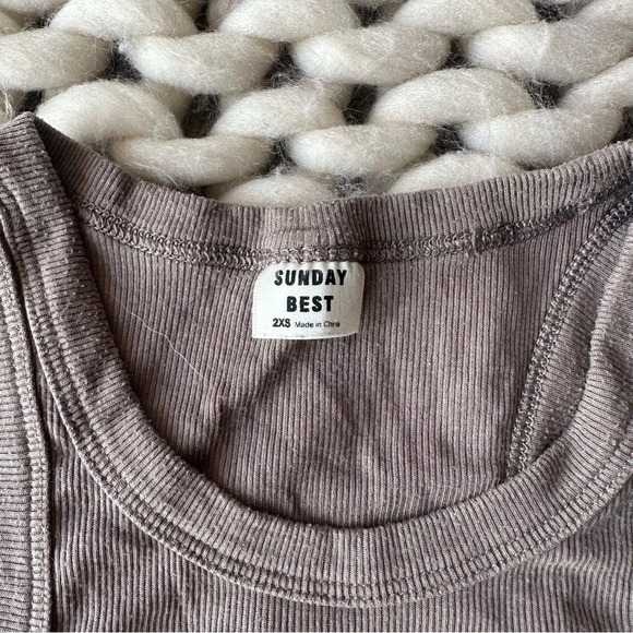 ARITZIA SUNDAY BEST Tank 2XS - Picture 2 of 6